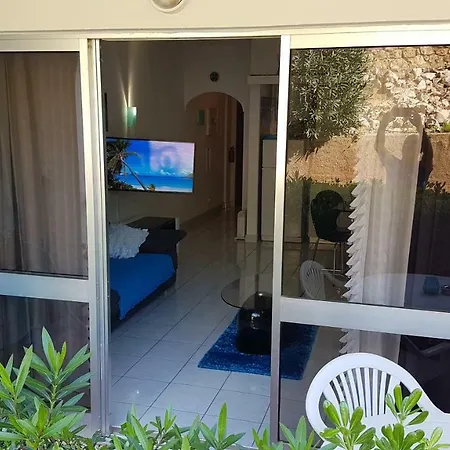 Bluechoro Appartement *